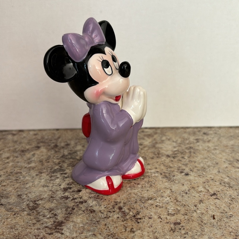 Vintage Disneys Minnie Mouse Figurine - Picture 6 of 9
